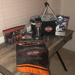 ✨⚡️Harley Davidson Picnic Basket & Accessories⚡️✨